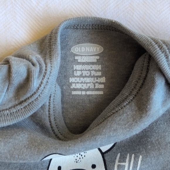 old navy dog graphic short sleeve bodysuit diaper shirt up to 7 lbs. baby boy - Picture 3 of 5
